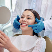 Senyum percaya diri usai perawatan gigi di Jofa